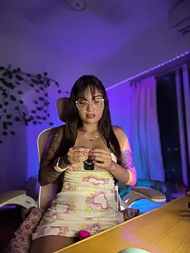 LuXarumi online show from February 25, 2026, 3:29 am