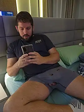 RipMyUnderwear online show from June 15, 2026, 1:22 pm