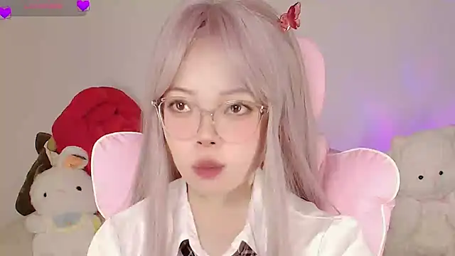 Miyeoonn online show from May 19, 2026, 6:15 pm