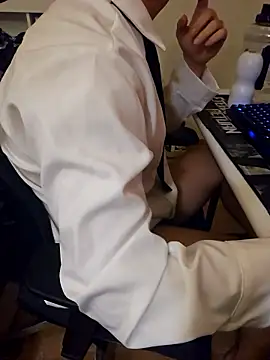 ttkk12132 online show from December 15, 2025, 1:39 pm