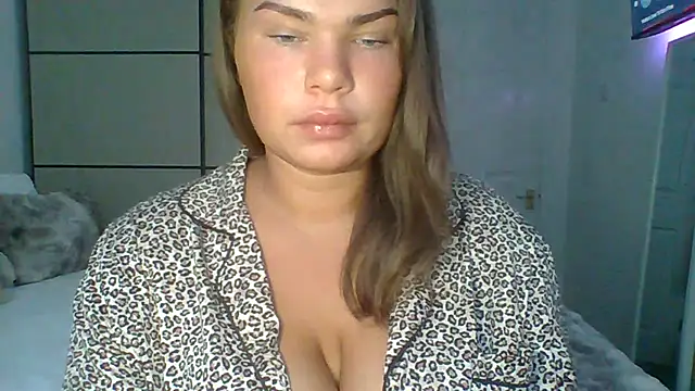 GEMMARMALADE online show from July 27, 2026, 5:47 am