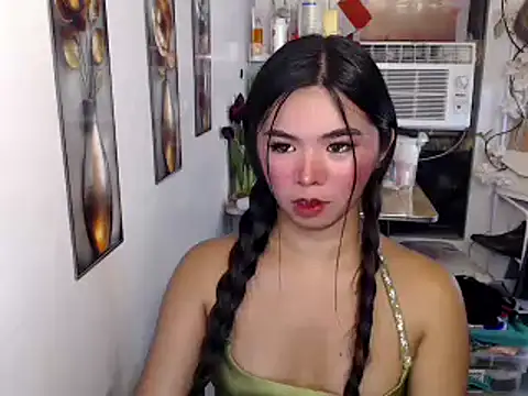 Snapshot of voganmarie chatting on July 28, 2026, 8:52 pm voganmarie online show from July 28, 2026, 8:52 pm
