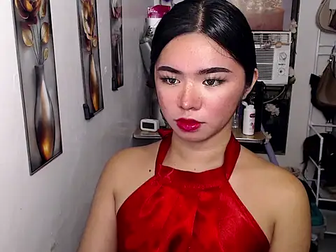 Snapshot of voganmarie chatting on July 7, 2026, 8:01 pm voganmarie online show from July 7, 2026, 8:01 pm