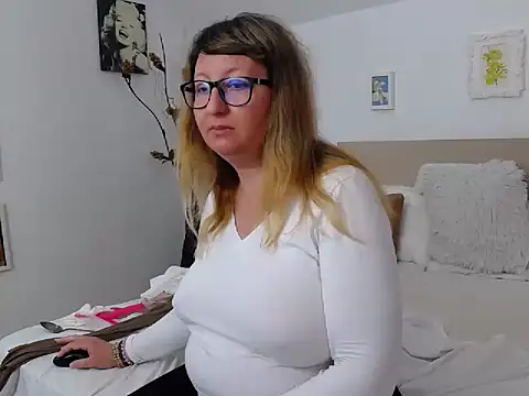 OlgaPavlova online show from April 25, 2026, 12:08 pm