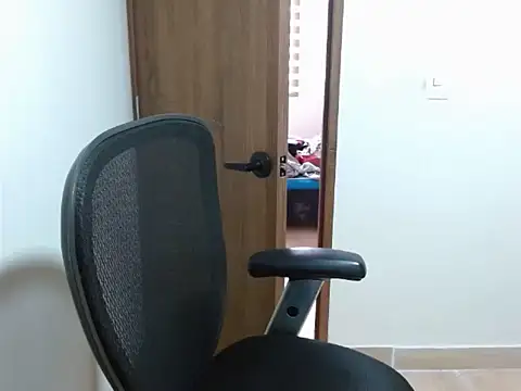 Ammy pearsn online show from February 11, 2026, 8:09 pm