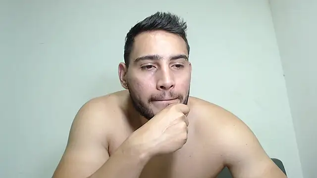 Seank Noszka online show from May 14, 2026, 4:53 am
