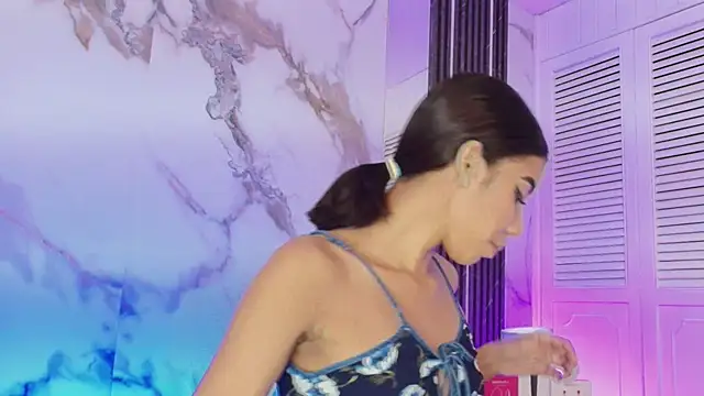 BellaHarpeer online show from February 25, 2026, 7:25 pm