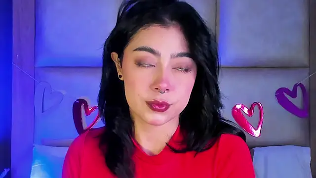 Snapshot of TaniaRedd_ chatting on February 13, 2026, 1:11 pm TaniaRedd online show from February 13, 2026, 1:11 pm