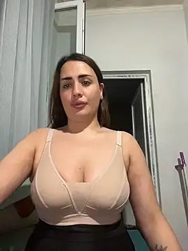 tesaa1212 online show from June 17, 2026, 9:03 pm