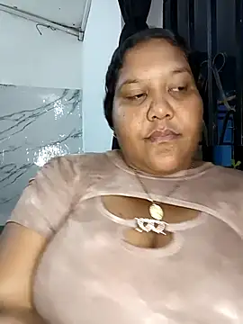 VaneandRossy online show from February 21, 2026, 10:45 pm