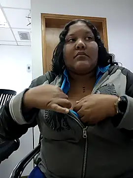 VaneandRossy online show from March 18, 2026, 11:05 pm