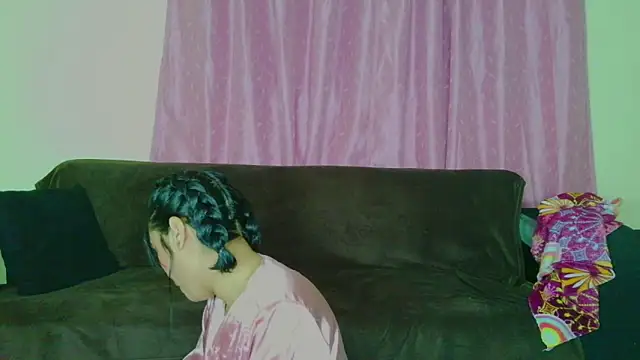 joyshe  vergara online show from December 17, 2025, 4:17 am