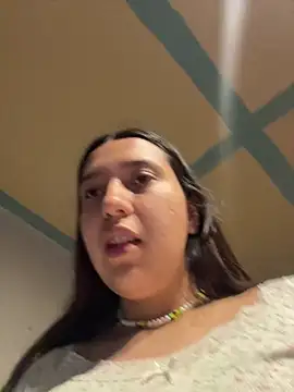 Snapshot of Alix_Rousses21 chatting on December 20, 2025, 4:04 am Alix Rousses21 online show from December 20, 2025, 4:04 am