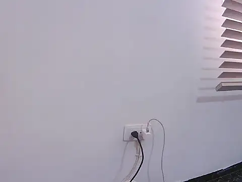 Fernanda andrew online show from February 23, 2026, 5:24 pm