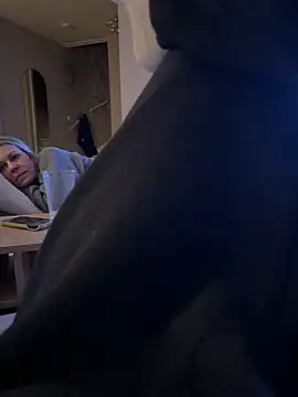 stelliew online show from February 2, 2026, 9:03 pm