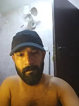 Snapshot of Bigkannan chatting on August 2, 2026, 10:18 pm Bigkannan online show from August 2, 2026, 10:18 pm