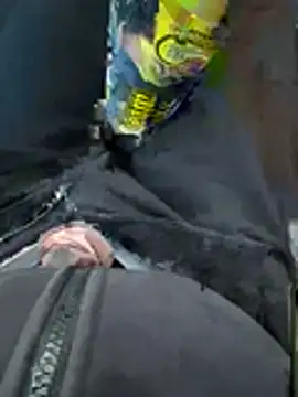 Snapshot of Davvidsm chatting on March 15, 2026, 6:09 am Davvidsm online show from March 15, 2026, 6:09 am