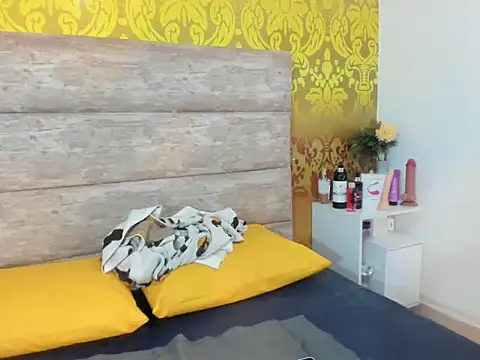 Samantha Ortiz69 online show from March 21, 2026, 5:30 am