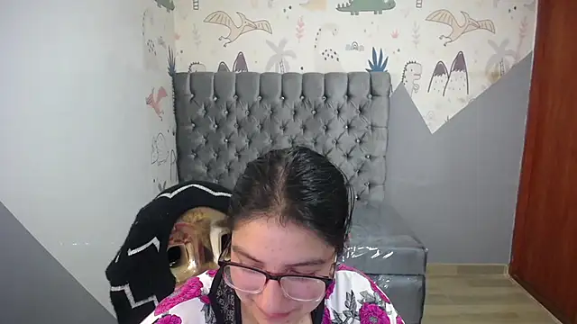 eva smit t online show from February 6, 2026, 2:18 am