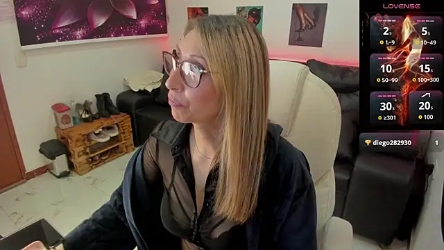 Scarlett 079 online show from January 17, 2026, 11:58 am