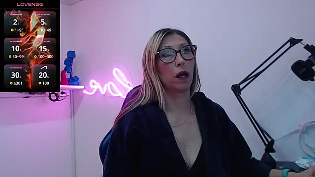 Scarlett 079 online show from January 13, 2026, 11:47 am