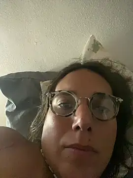 Delfivarez online show from February 11, 2026, 2:44 am