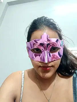 Shivani hotty online show from May 22, 2026, 5:00 pm
