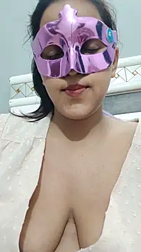 Shivani hotty online show from May 29, 2026, 4:35 pm
