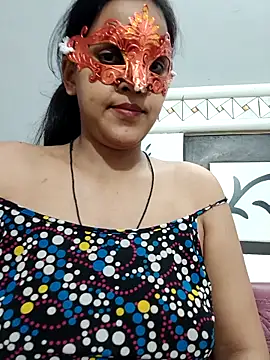 Shivani hotty online show from May 11, 2026, 4:04 pm