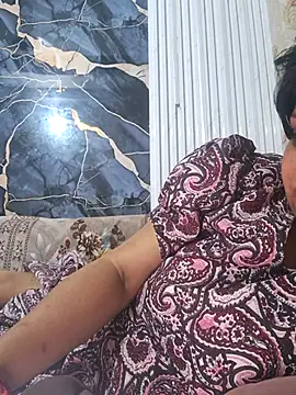 Snapshot of desiriya14 chatting on June 2, 2026, 5:02 pm desiriya14 online show from June 2, 2026, 5:02 pm