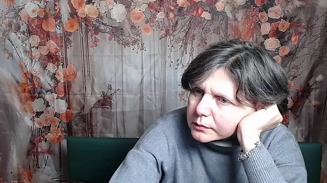 LunaDobra online show from February 1, 2026, 6:06 pm