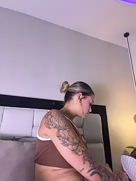 Sophie-velvet online show from July 31, 2026, 7:55 pm