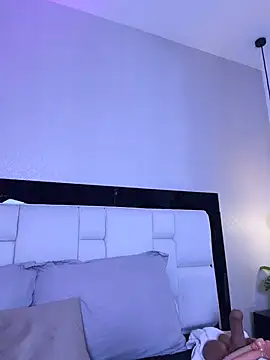 Sophie-velvet online show from August 5, 2026, 7:41 pm