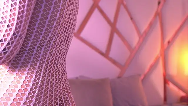 Sophie-velvet online show from June 9, 2026, 7:48 pm