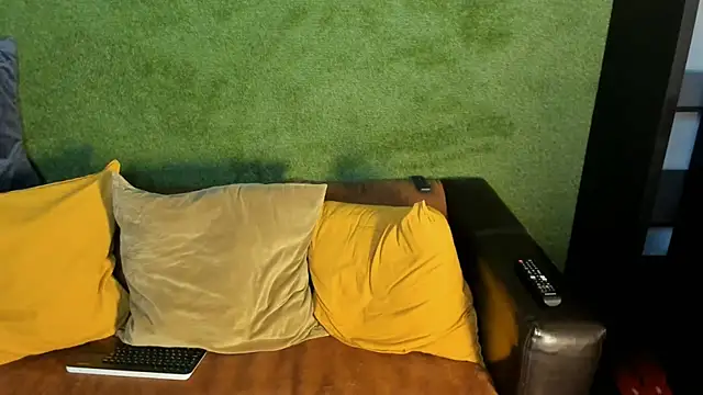 JimmyHardin30 online show from December 19, 2025, 5:26 pm