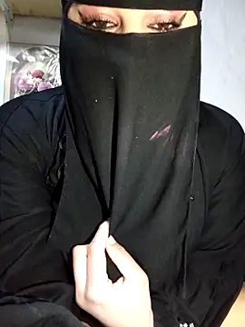 Snapshot of -Batta- chatting on March 10, 2026, 9:19 pm -Batta- online show from March 10, 2026, 9:19 pm