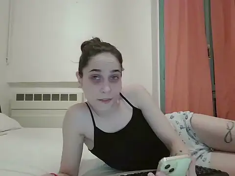 Snapshot of cristinalore chatting on July 27, 2026, 8:16 pm cristinalore online show from July 27, 2026, 8:16 pm