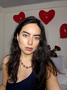 saasha Petit online show from February 8, 2026, 10:24 am