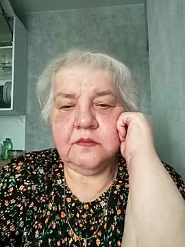 Snapshot of HapinessLovee chatting on June 5, 2026, 5:34 am HapinessLovee online show from June 5, 2026, 5:34 am