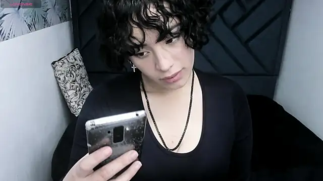 Kiara Fox   online show from January 9, 2026, 8:16 pm