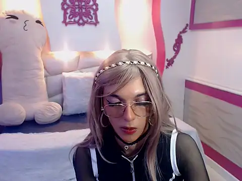 Lis Pearson online show from January 7, 2026, 6:57 pm