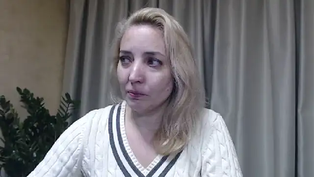 sweetpussy online show from November 14, 2025, 5:38 pm