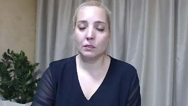 sweetpussy online show from June 4, 2026, 3:49 pm