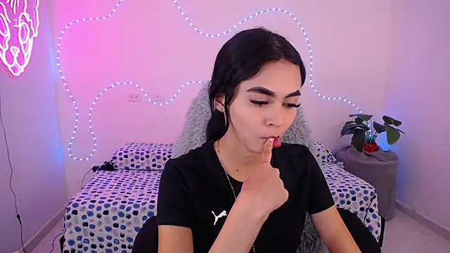 Snapshot of Sofia_tgn chatting on May 15, 2026, 6:39 pm Sofia tgn online show from May 15, 2026, 6:39 pm