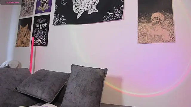 little  ammy online show from June 8, 2026, 10:10 pm