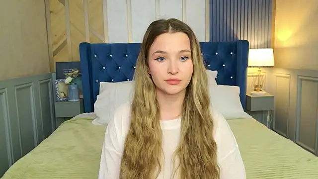 Lina Sinerz online show from February 9, 2026, 8:29 pm