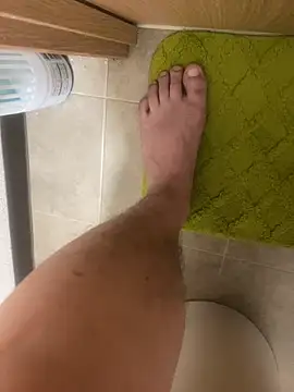 hairylittledic online show from June 2, 2026, 11:05 pm