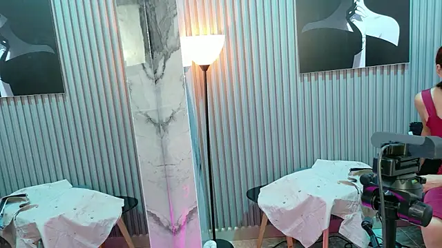 KathyAiden online show from January 10, 2026, 1:06 pm