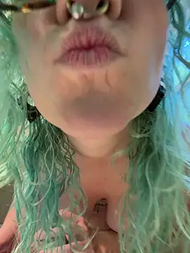 rosiebuddy online show from June 15, 2026, 12:12 am