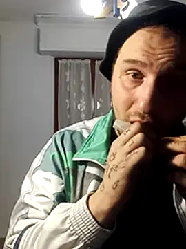 barbone15 online show from February 21, 2026, 8:11 pm